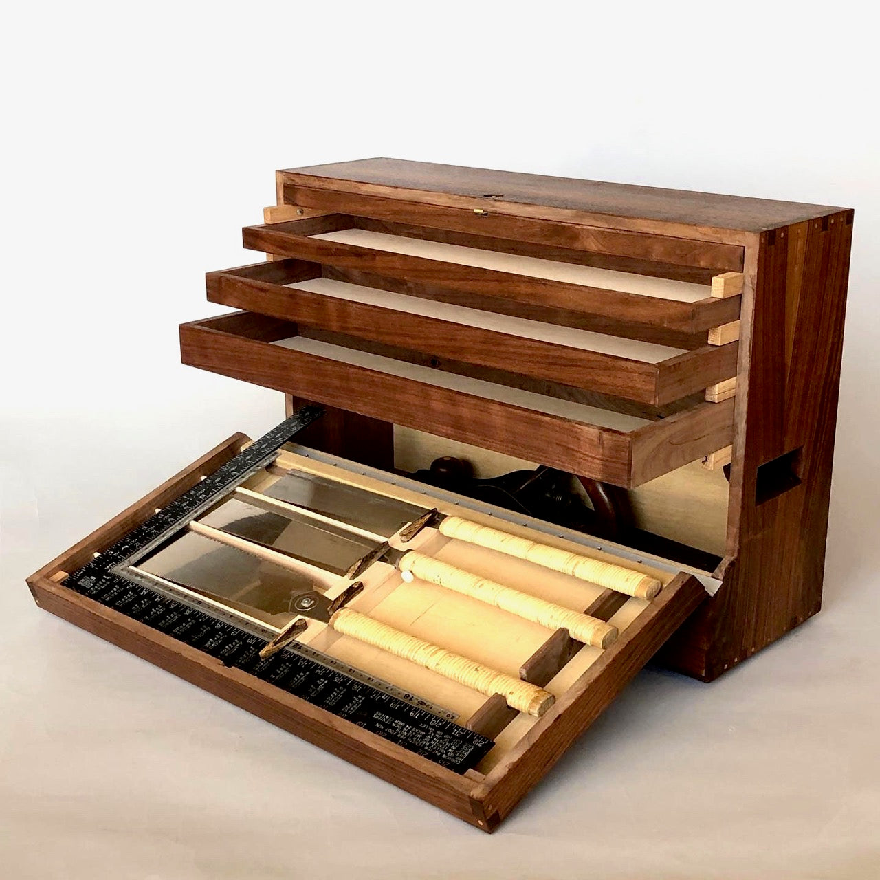 TOOL BOX – Scott Wynn atelier